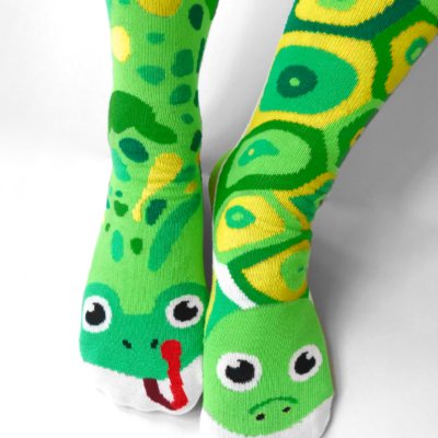 ADULT FROG & TURTLE SOCKS