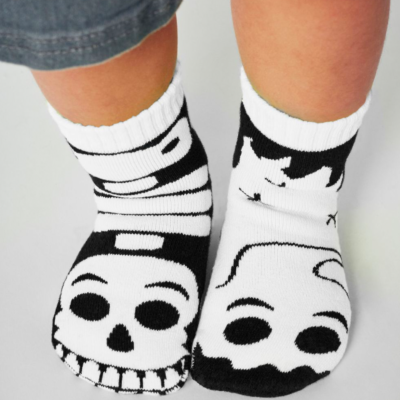 KIDS GHOST & SKELETON GLOW-IN-THE-DARK NO SLIP SOCKS